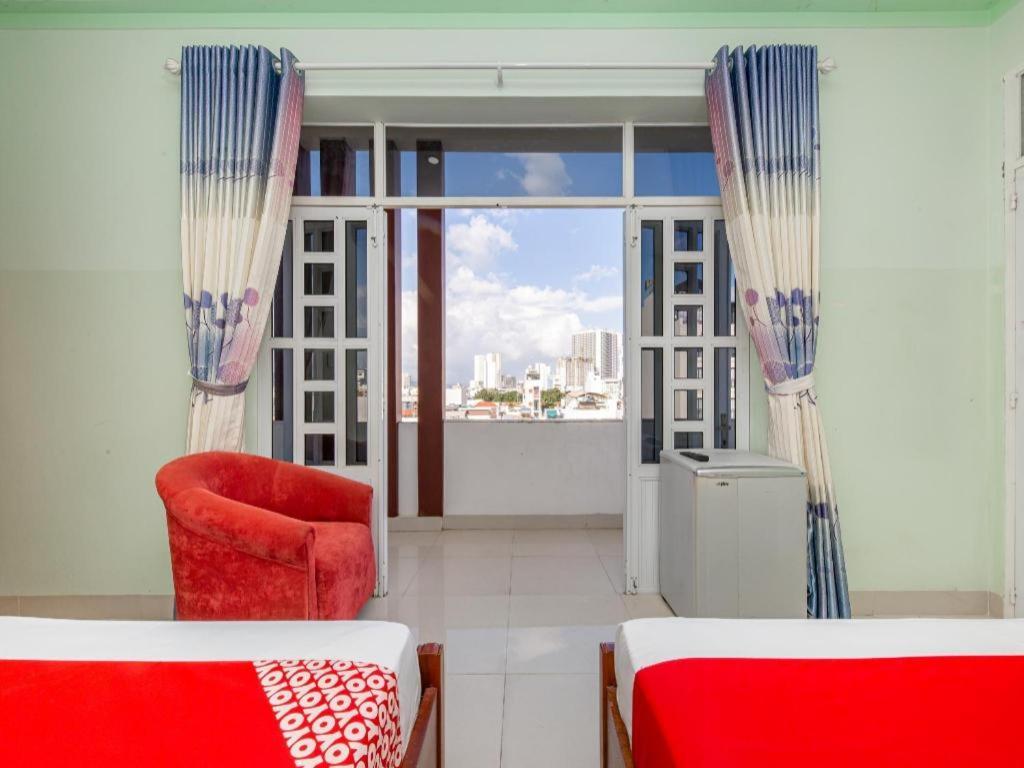 Oyo 898 Phuong Thao Hotel Nha Trang Buitenkant foto