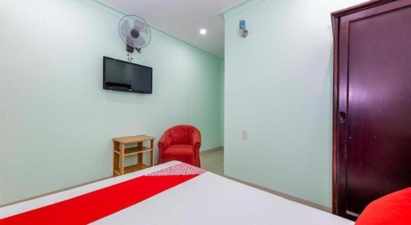 Oyo 898 Phuong Thao Hotel Nha Trang Buitenkant foto