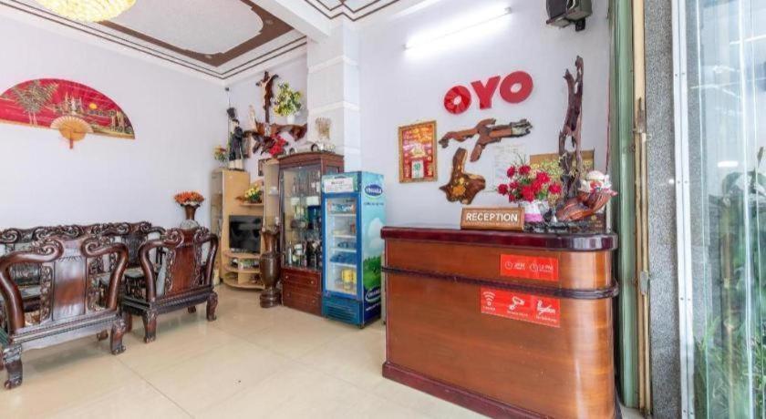 Oyo 898 Phuong Thao Hotel Nha Trang Buitenkant foto