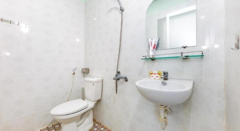 Oyo 898 Phuong Thao Hotel Nha Trang Buitenkant foto