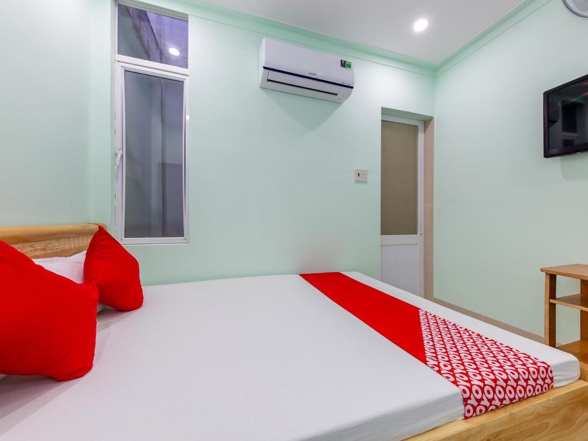 Oyo 898 Phuong Thao Hotel Nha Trang Buitenkant foto